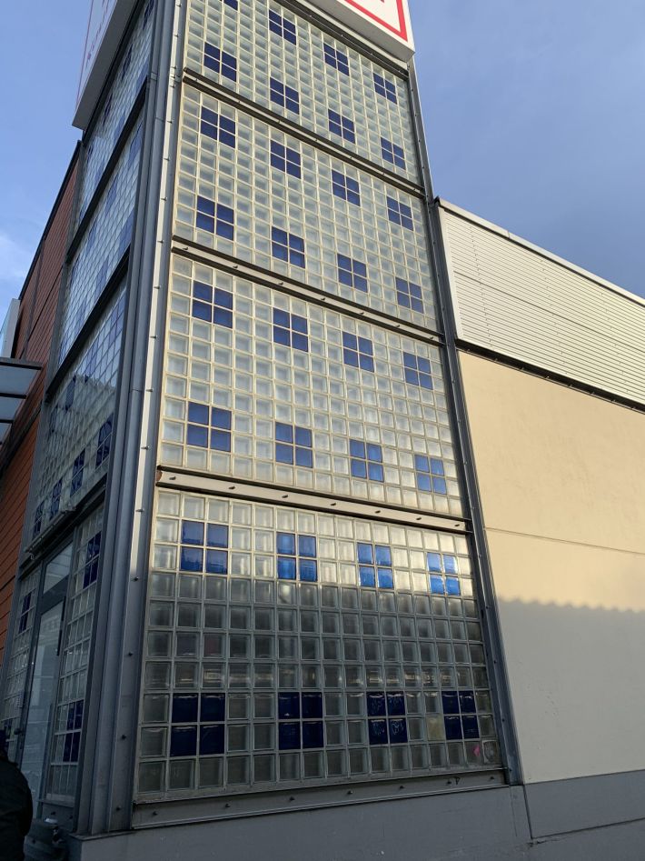 glasbausteinwand-kaufland-berlin-turm-aufsicht-perspektive
